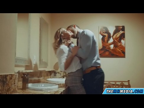 ❤️ Când o blondă cu sânii mari te seduce într-o toaletă publică ❌   at ro.full-porner.ru ❤